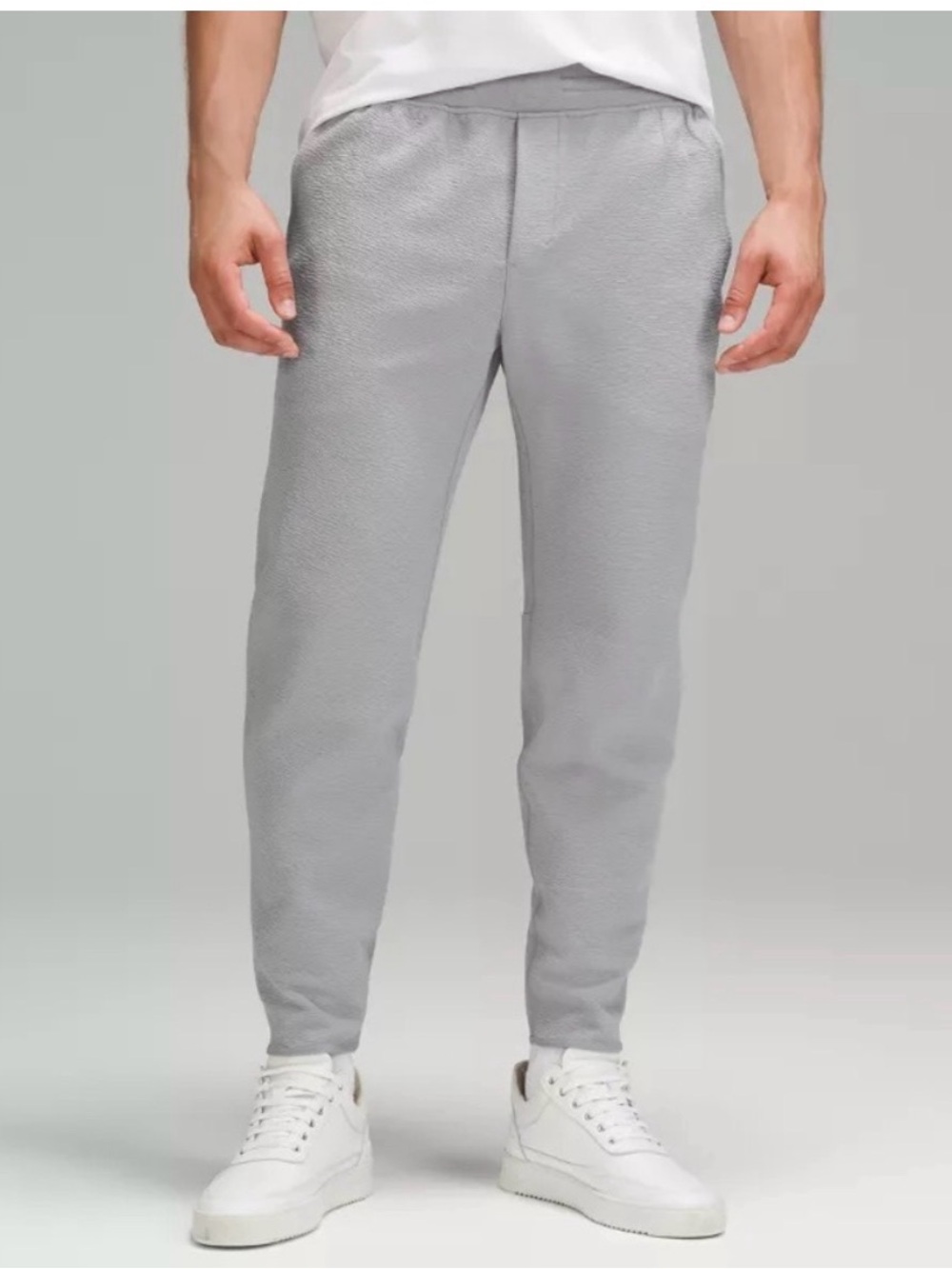 NWOT Lululemon Textured Spacer
Classic-Tapered Pant Gray Medium
